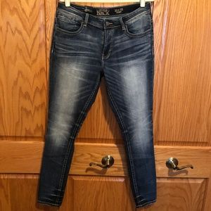 NWT BUCKLE BLACK CURVY 76 SKINNY JEANS 32 SZ 16 14